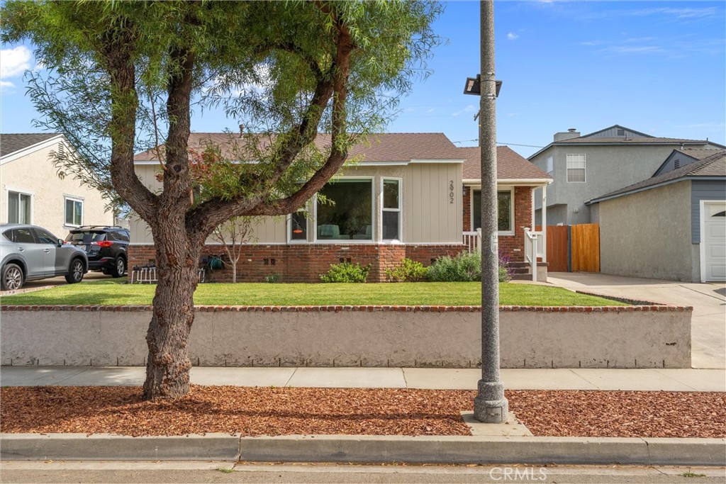 2902 Loomis