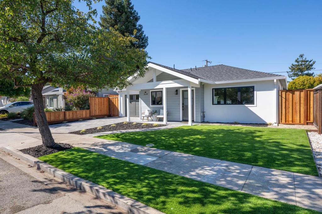 1020 Inverness Drive