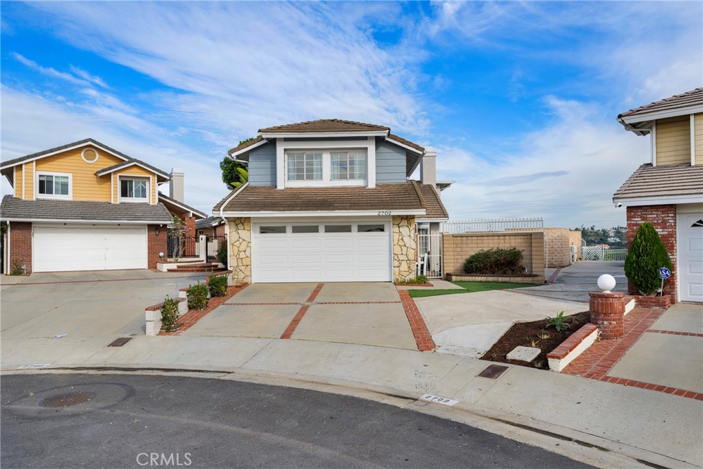 2702 S George