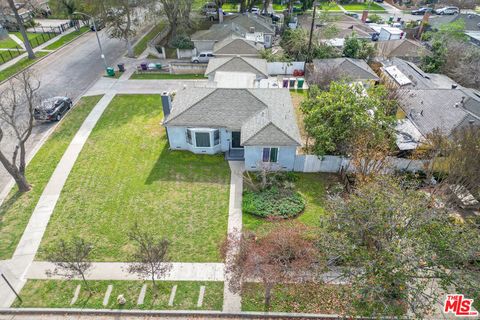 Photo of 210 W Fuego Street, Long Beach, CA 90805 (MLS # 26643119)