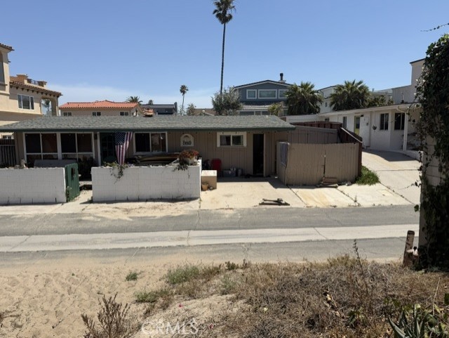 1284 Sagamore Lane