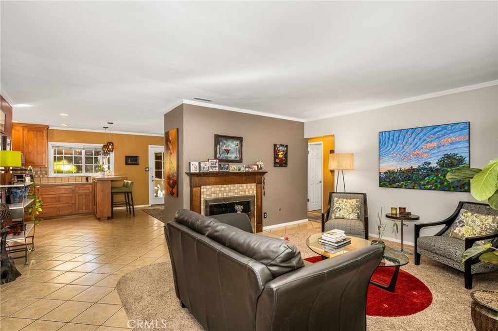 340 N Wayfield