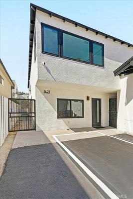 1427 N BRONSON AVE, LOS ANGELES, CA 90028 - Image d2c3e6301beb4eb03d5322f86a3d64c8/2288155711