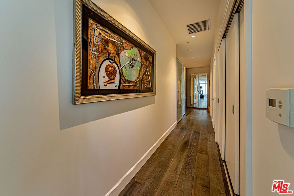 Photo of 1155 S Grand Avenue #1317, Los Angeles, CA 90015 (MLS # 26667239)