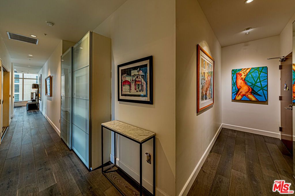 Photo of 1155 S Grand Avenue #1317, Los Angeles, CA 90015 (MLS # 26667239)