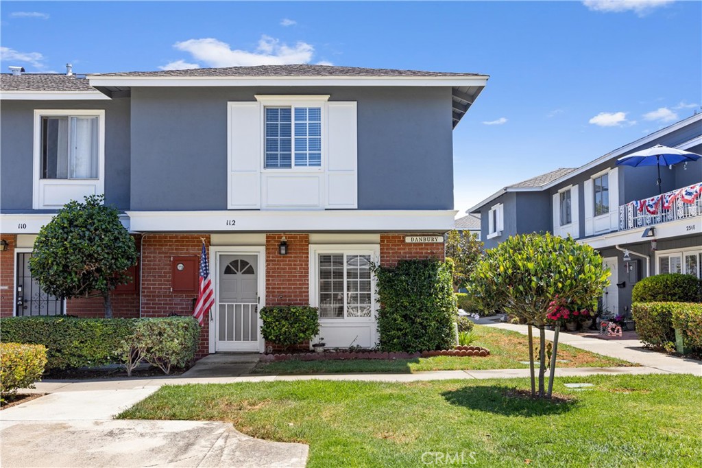 112 Danbury Lane
