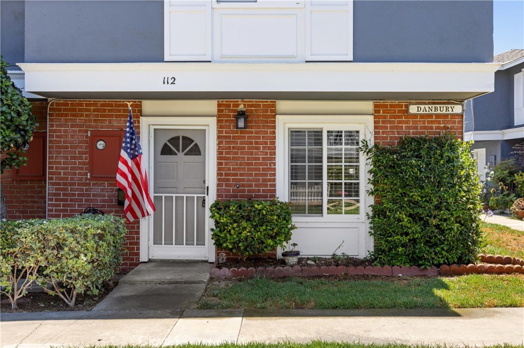 112 Danbury Lane