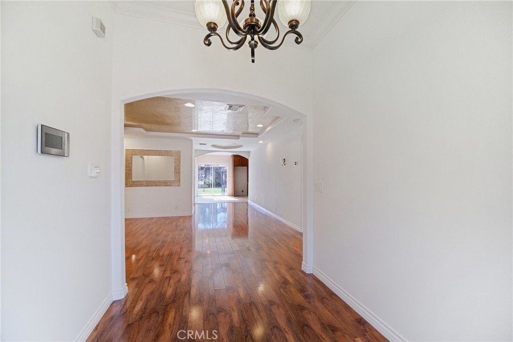 13816 Bessemer Street