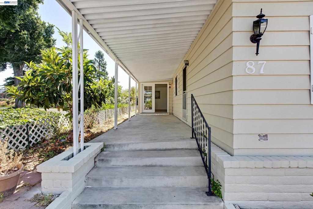 4271 N First Street