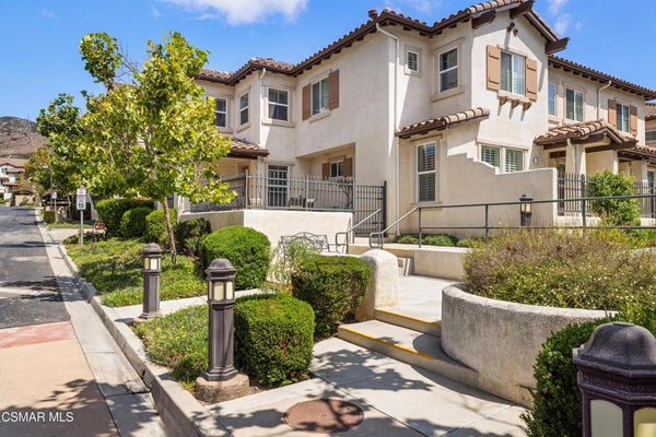 160 VIA KATRINA, NEWBURY PARK, CA 91320 - Image d2cf8d30d9dc8ee4d1ae822a77402116/1809500073