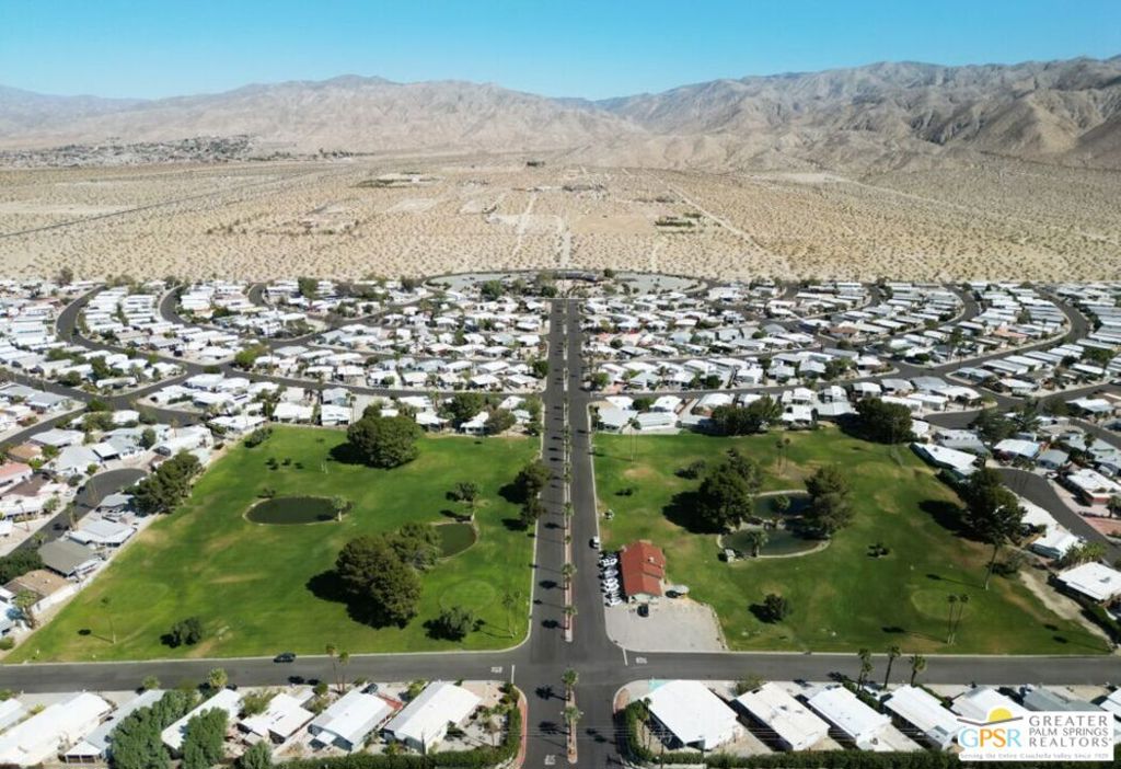 Desert Crest Country Club - Manufactured In Park