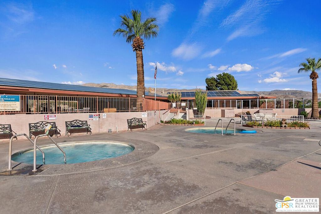 Desert Crest Country Club - Manufactured In Park