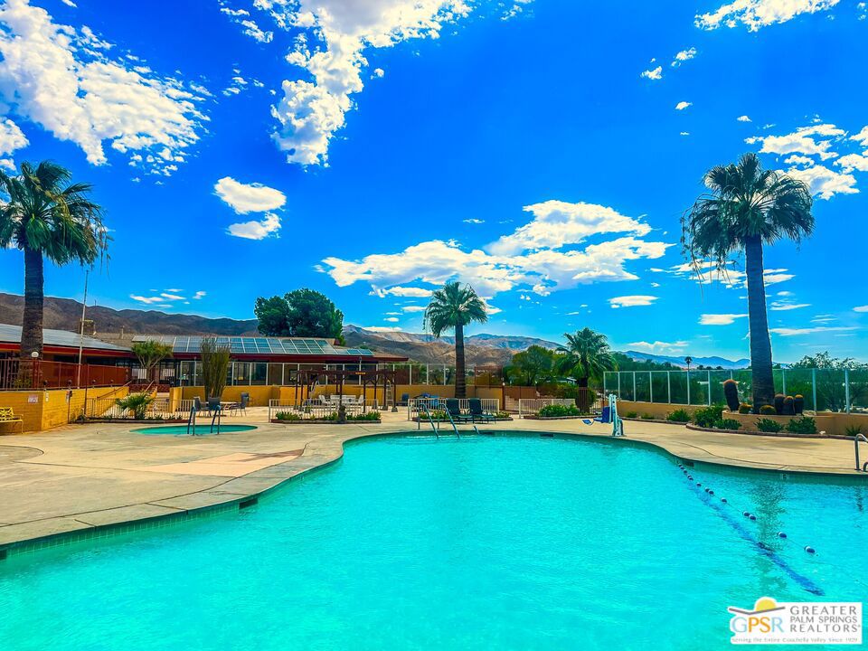 Desert Crest Country Club - Manufactured In Park