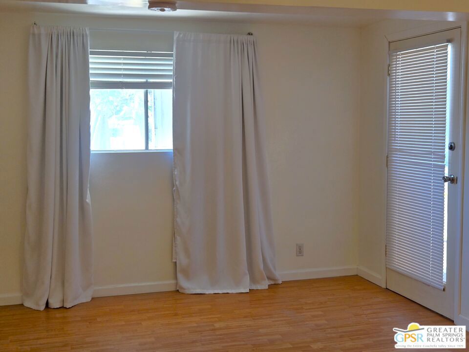 Desert Crest Country Club - Manufactured In Park