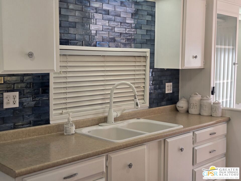 Desert Crest Country Club - Manufactured In Park