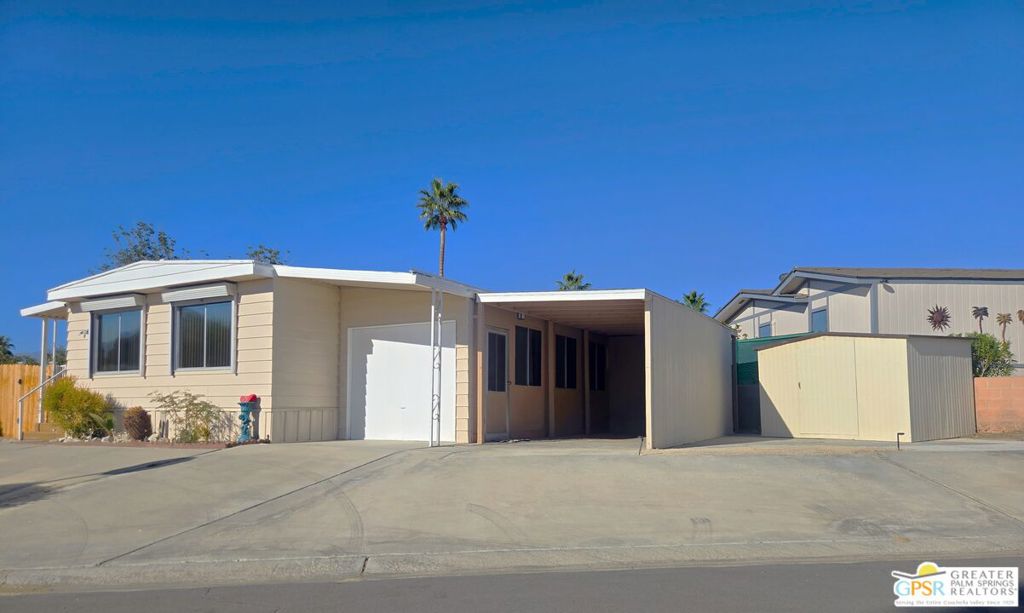 Desert Crest Country Club - Manufactured In Park