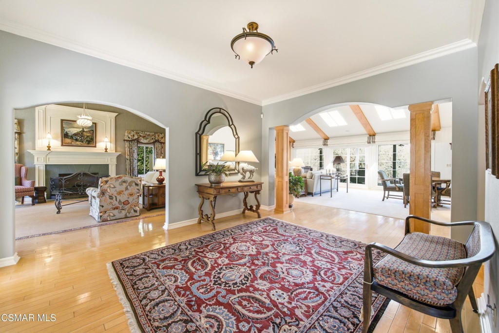 5037 Lakeview Canyon Road