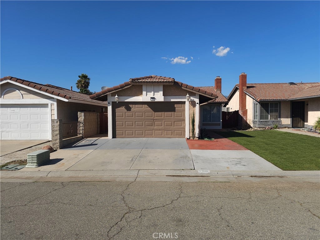 750 W Mariposa Drive