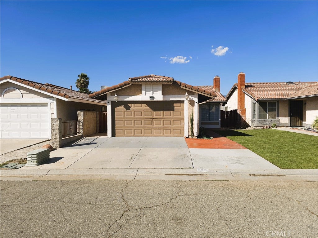 750 W Mariposa Drive