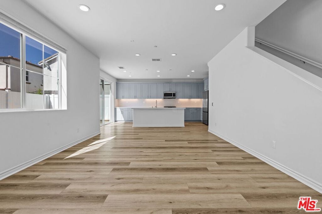 5739 Westmont Lane