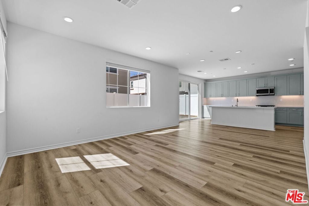 5739 Westmont Lane