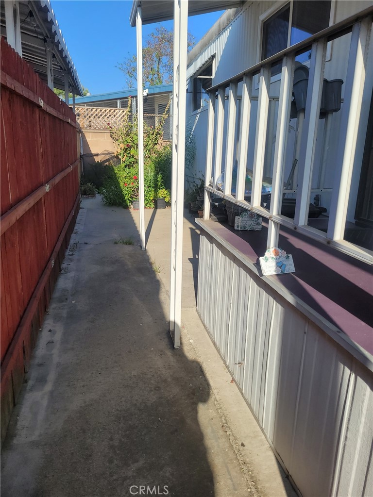 1380 N Citrus Avenue G17