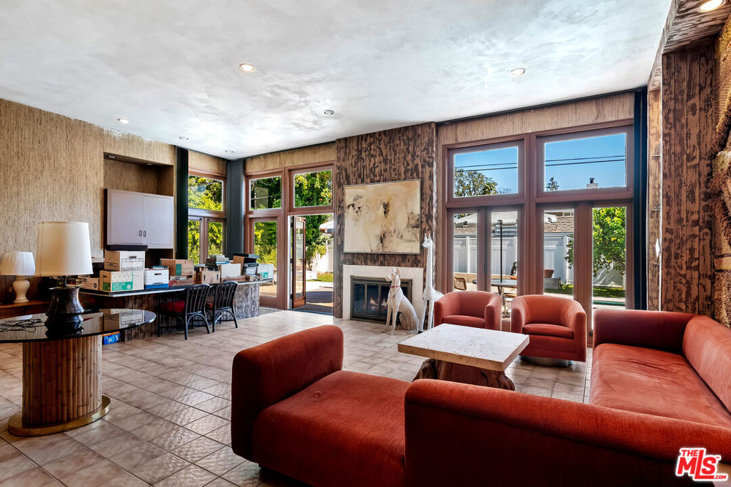 4740 Placidia Avenue