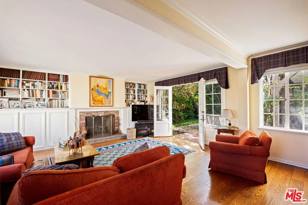 Los Angeles, California 90049, United States, 5 Bedrooms Bedrooms, ,7 BathroomsBathrooms,Residential,Active,248532