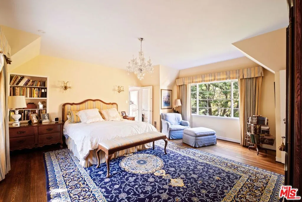 Los Angeles, California 90049, United States, 5 Bedrooms Bedrooms, ,7 BathroomsBathrooms,Residential,Active,248532