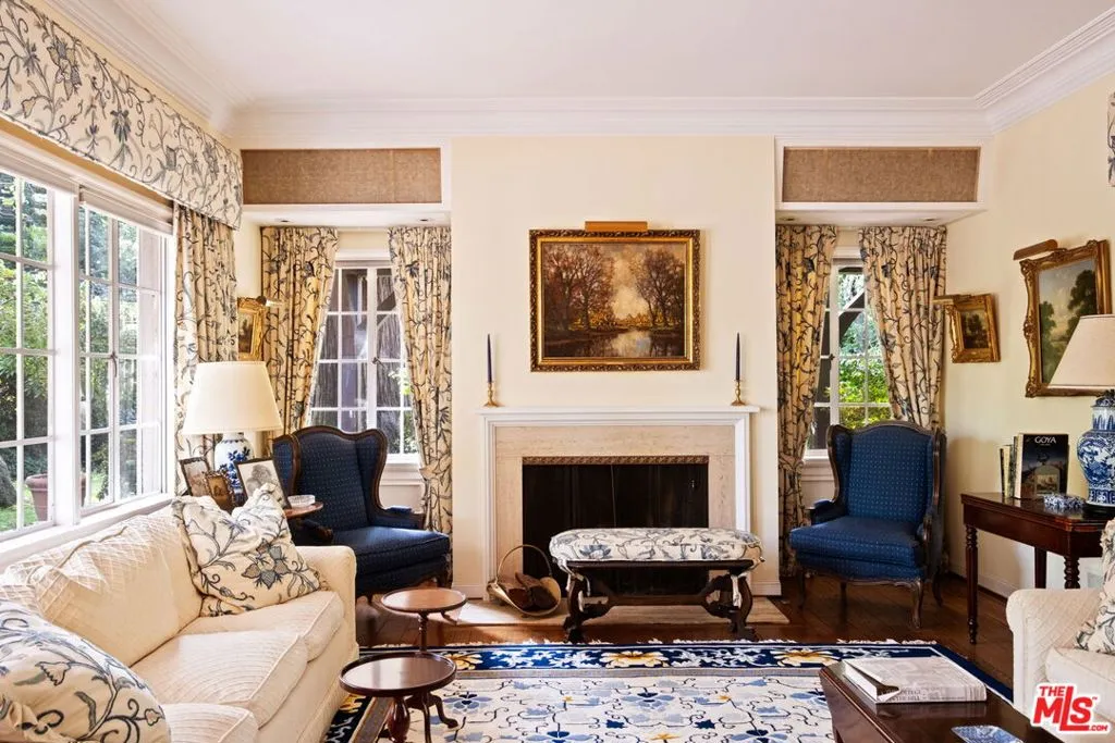 Los Angeles, California 90049, United States, 5 Bedrooms Bedrooms, ,7 BathroomsBathrooms,Residential,Active,248532