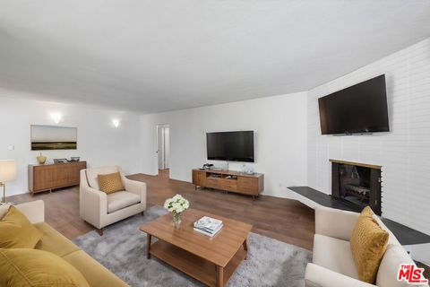 Photo of 1852 Kelton Avenue #APT 2, Los Angeles, CA 90025 (MLS # 25583717)