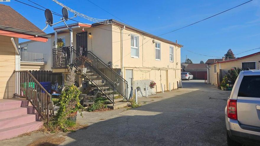 Elevate your investment portfolio with this stunning property boasting exceptional annual percentage returns. This well-maintained triplex offers ample parking and is ideally situated close to both the 238 and 580 freeways, providing the perfect blend of convenience and tranquility. Whether you choose to reside in the vacant front unit or rent it out for additional income, the possibilities are endless. The property also includes a spacious plot and storage room. This investment opportunity yields over $90,000 of rental income annually. All of this can be yours for just $1,150,000.