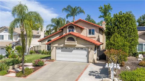 Photo of 25541 Pembrook Place, Saugus, CA 91350 (MLS # SR26085632)