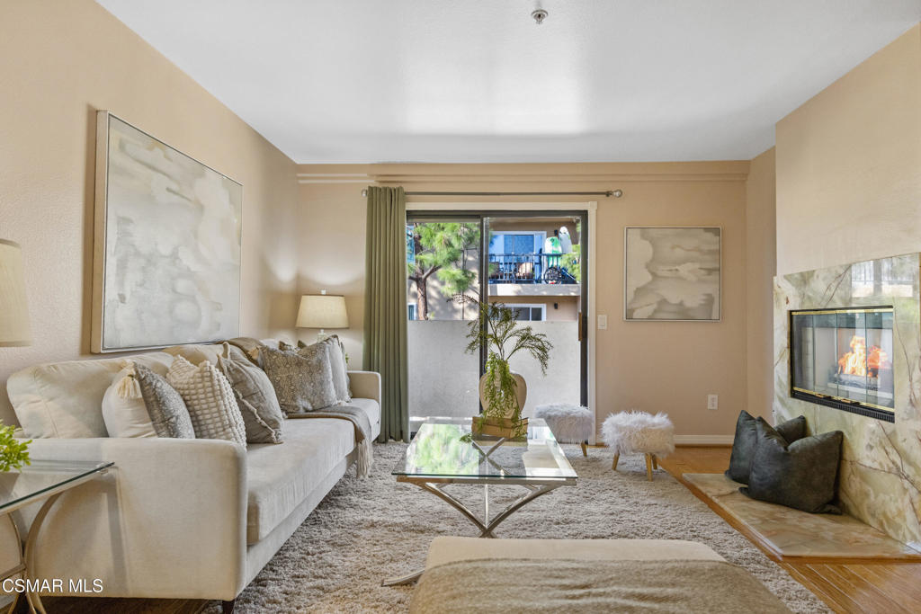 Properties 3 17735 Kinzie Street 315