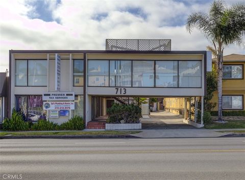Photo of 713 S Pacific Coast #B, Redondo Beach, CA 90277 (MLS # SB26076553)