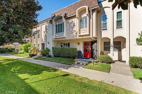 Photo of 9702 Brookhaven CIR, Huntington Beach, CA 92646 (MLS # NP26224267)