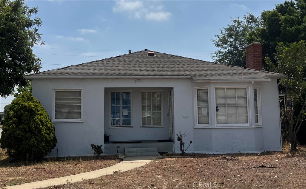 Location Location Location!! Introducing 9402 S Van Ness a rare opportunity to own. Fixer upper, Investor special. This home is full of potential and ready for your personal touch, endless possibilities. This 1948 gem offer room to grow and is perfectly positioned in Los Angeles near Inglewood, in a desirable quiet neighborhood. A generous gross living area space of 1424 sq ft. on a spacious 6,614 sq ft lot. This home offers ample space, common for a 3-bedroom layout 2-bathroom, with a fireplace and original hardwood flooring, adjacent dining area, separate laundry room off kitchen allowing for creative renovations and expansions. Step outside to a spacious backyard perfect for entertaining, relaxing with a 2-car detached garage or future ADU potential (buyer to verify). Lots of street parking. Located just minutes from the rapidly developing Inglewood entertainment district, Sofi Stadium, Intuit Dome, Kia Forum, IMAX Cinepolis and YouTube Theater. With easy access to shopping and dining, LAX, Beaches, Downtown LA and major Freeways. Priced to sell, A must see! Inquire schedule your private tour today. Probate Sale Sold AS-IS. House will be delivered vacant.