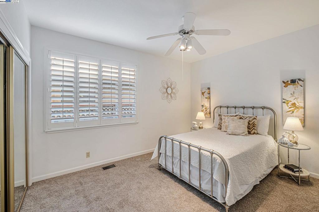 DISCOVERY BAY COUNTRY CLUB - Residential