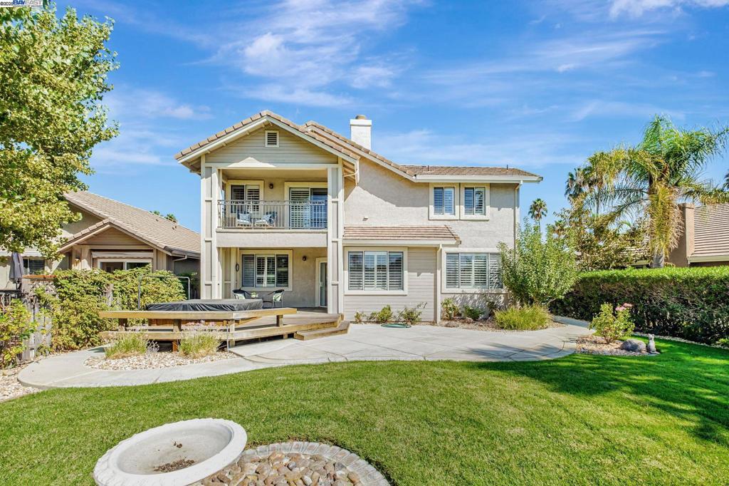 DISCOVERY BAY COUNTRY CLUB - Residential