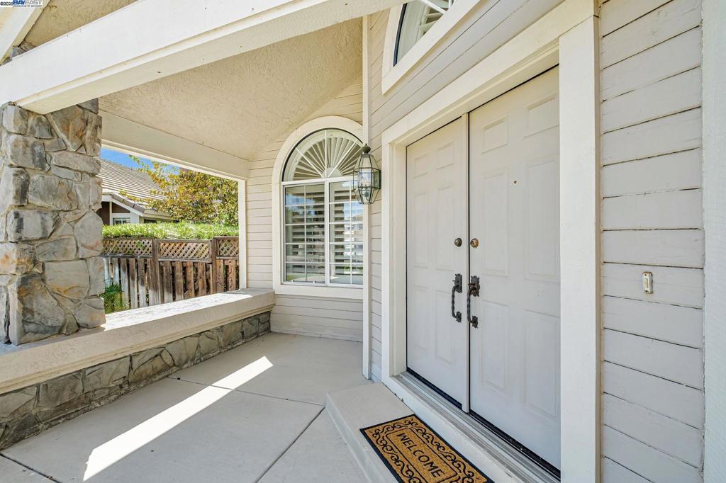 DISCOVERY BAY COUNTRY CLUB - Residential