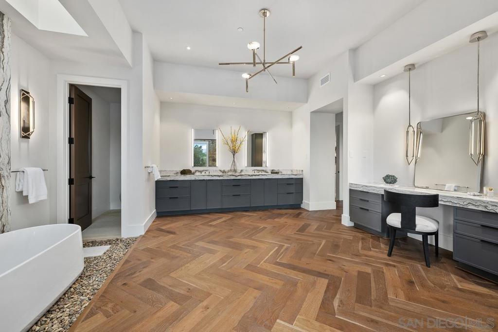 Rancho Santa Fe - Residential