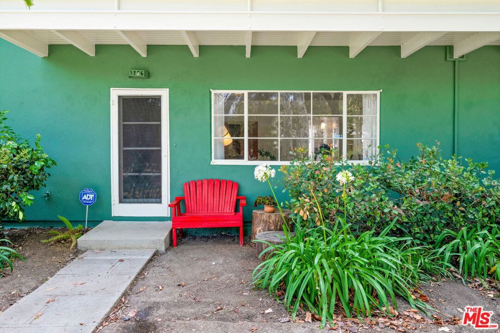 5226 Village Green GRN