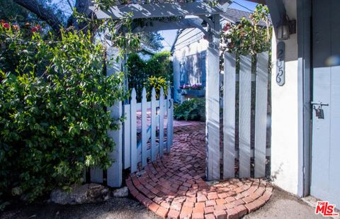 Photo of 12056 Laurel Terrace Drive, Studio City, CA 91604 (MLS # 26672561)