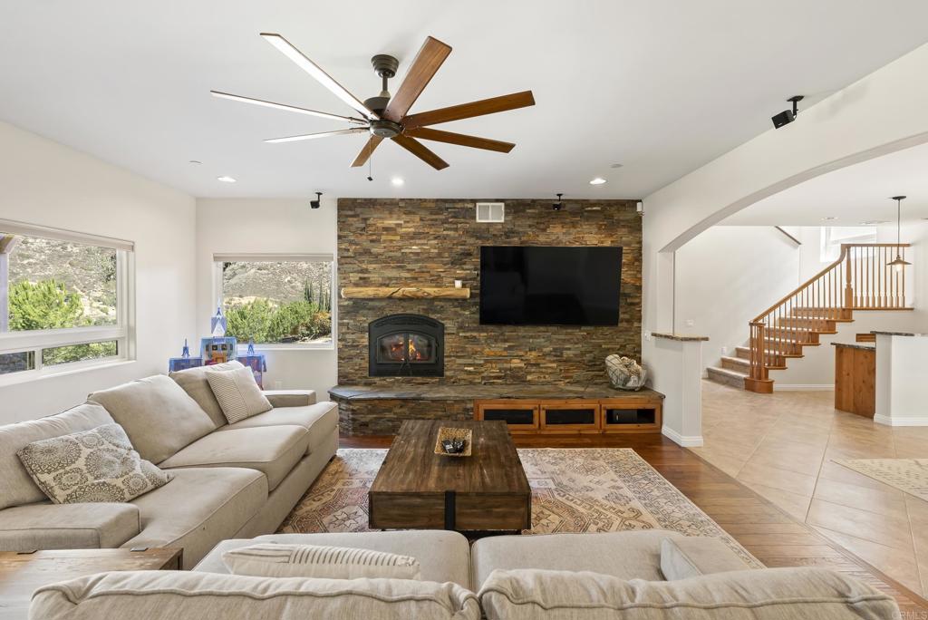6433 Dehesa Road