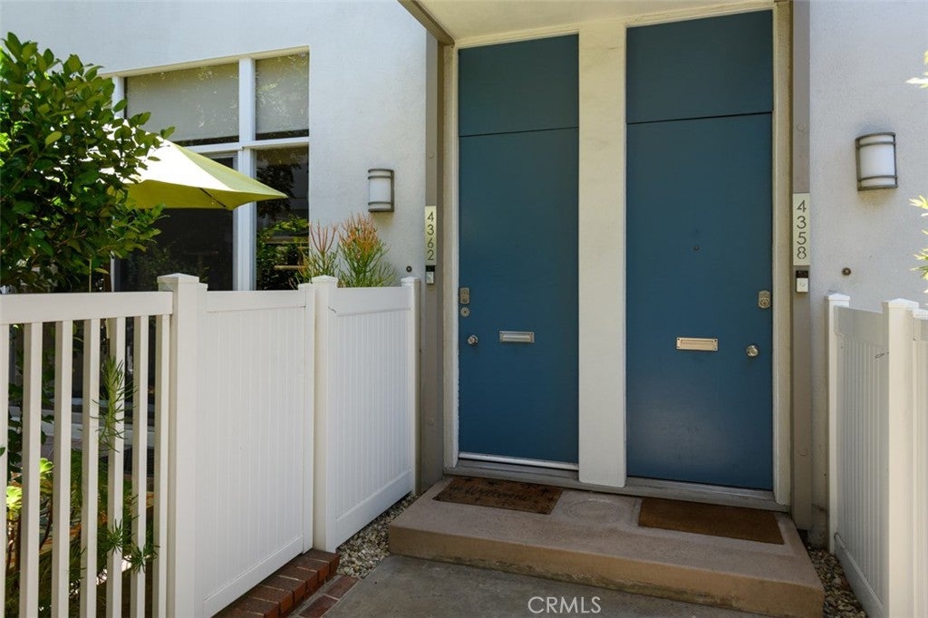 4362 W Kling ST, Burbank CA 91505