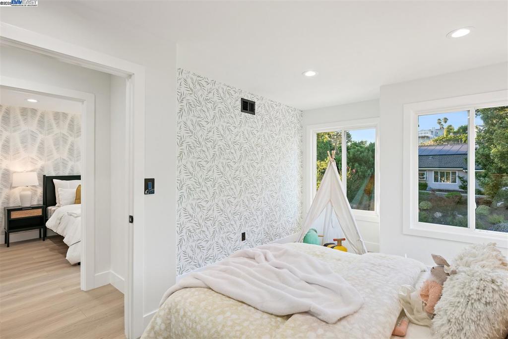 GREENBROOK - Residential