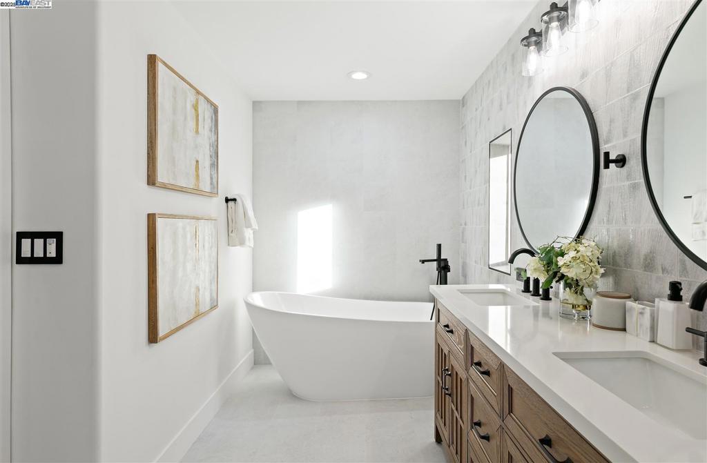 GREENBROOK - Residential