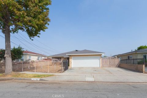 Photo of 3711 W 110th St, Inglewood, CA 90303 (MLS # PW26077474)