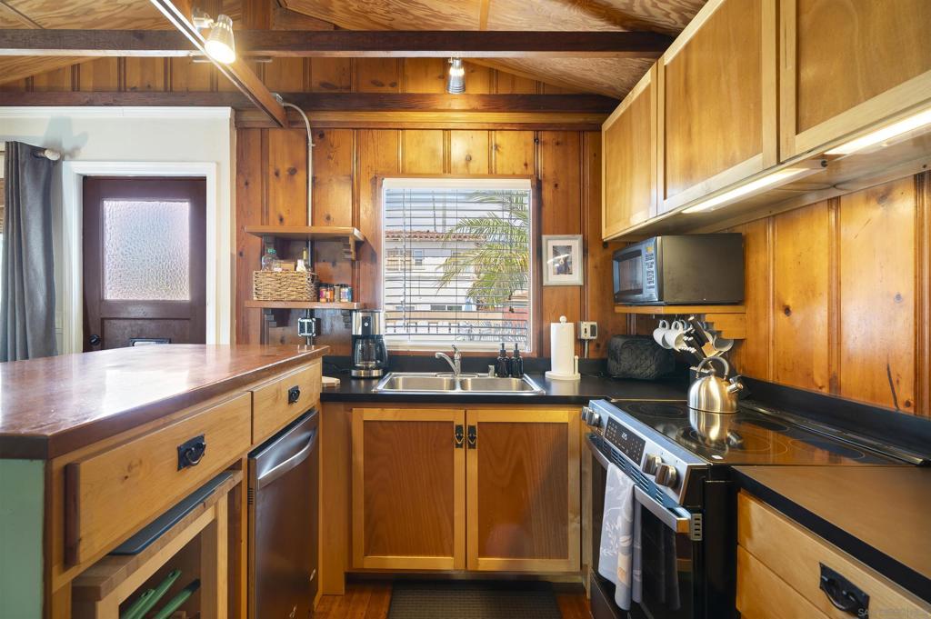 Ocean Beach - Residential