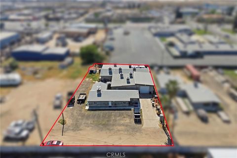 Photo of 2810 Patton Way, Bakersfield, CA 93308 (MLS # NS25085116)